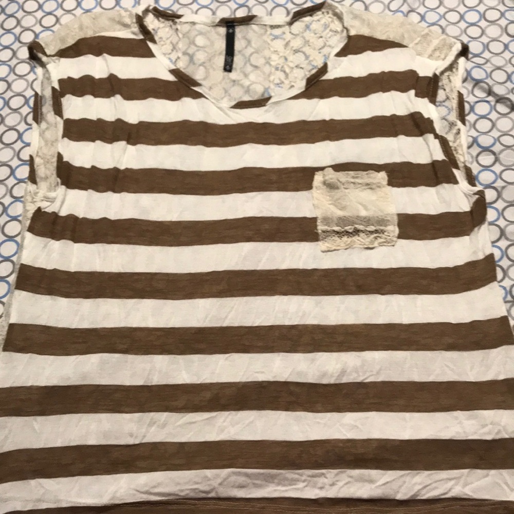 Brown stripe tee